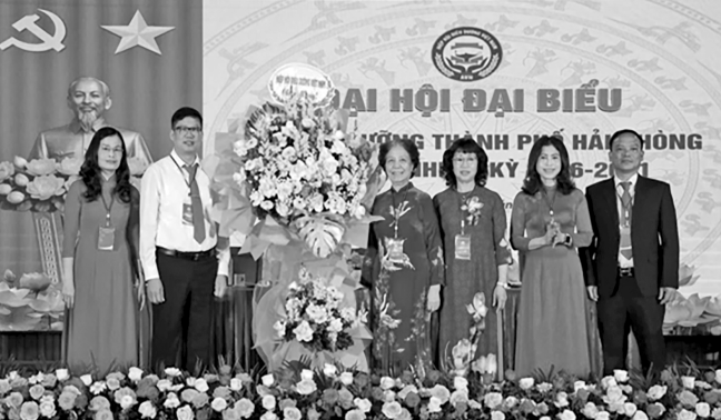 DẤU ẤN ĐẠI HỘI HỘI ĐIỀU DƯỠNG TẠI CÁC ĐỊA PHƯƠNG: KIỆN TOÀN TỔ CHỨC, CHUẨN HÓA CHUYÊN MÔN, KHẲNG ĐỊNH VỊ THẾ CỦA NGÀNH ĐIỀU DƯỠNG VIỆT NAM DẤU ẤN ĐẠI HỘI HỘI ĐIỀU DƯỠNG TẠI CÁC ĐỊA PHƯƠNG: KIỆN TOÀN TỔ CHỨC, CHUẨN HÓA CHUYÊN MÔN, KHẲNG ĐỊNH VỊ THẾ CỦA NGÀNH ĐIỀU DƯỠNG VIỆT NAM